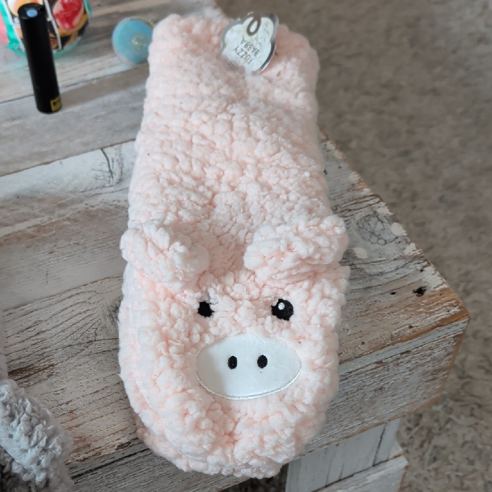 Fuzzy Babba Pig Slipper Socks